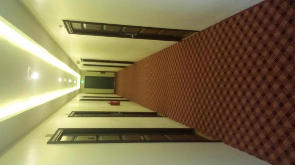 Virati Hotel Rangun Kültér fotó