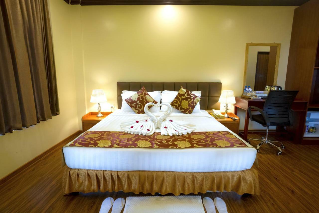 Virati Hotel Rangun Kültér fotó